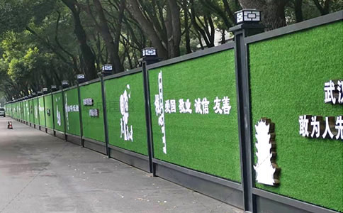 工地圍擋安裝多少錢一米？包工包料總價(jià)參考！